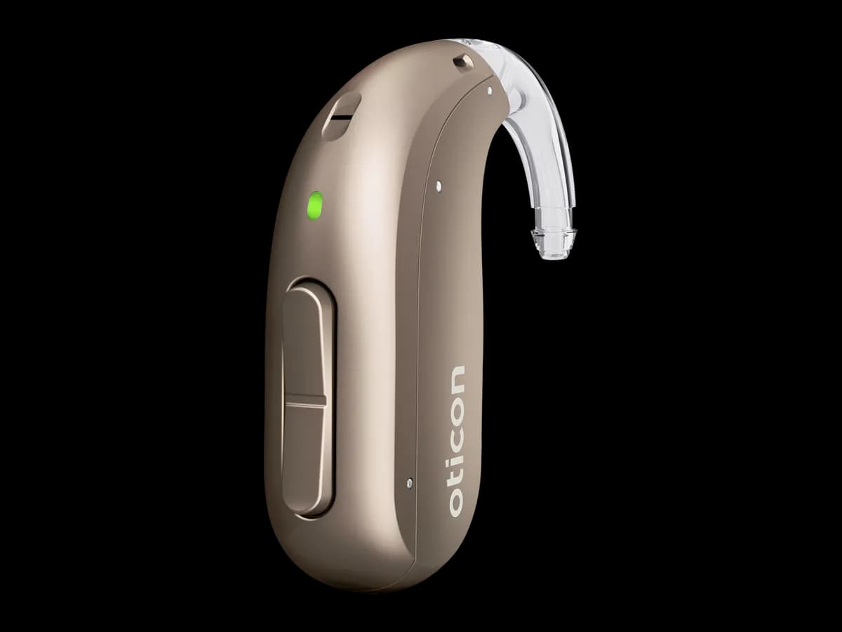 Oticon Intent miniBTE in Terracotta mit Winkel